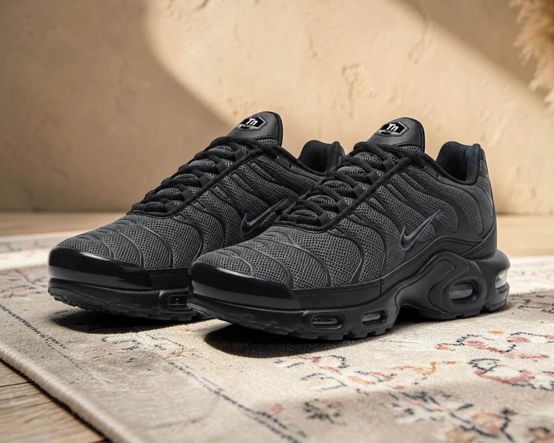 AIRMAX TN Füme Siyah
